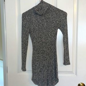 Turtle neck long sleeve mini dress